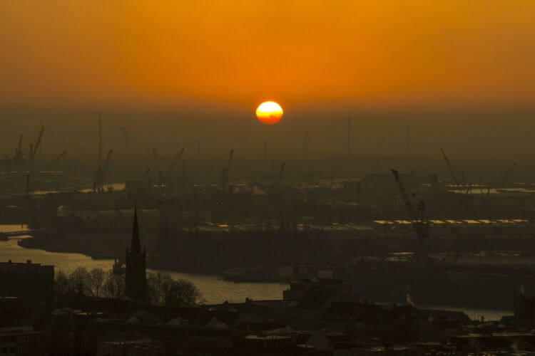WESOUND-WE16-Office-view01