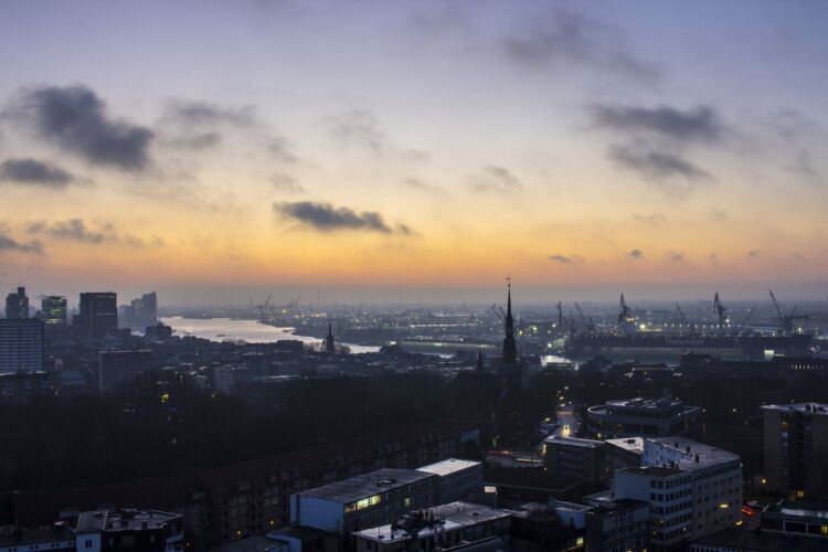 WESOUND-WE16-Office-view02