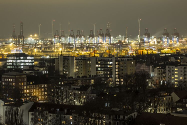 Wesound-WE16-Hamburg-View-cranes